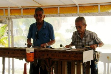 Today’s inlet: Two man band.