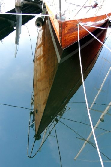 Today’s inlet: The wood boat 2.